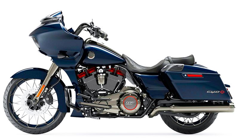 FLTRXSE-CVO-ROAD-GLIDE-Blue-9