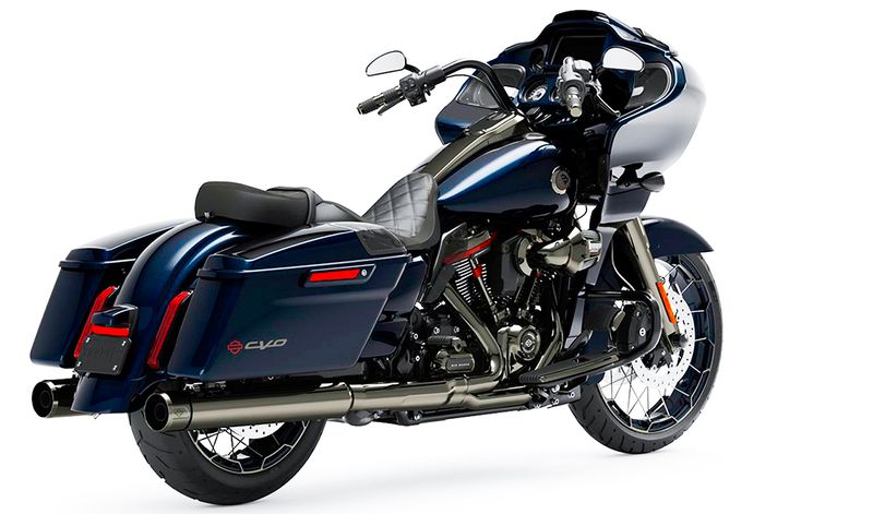 FLTRXSE-CVO-ROAD-GLIDE-Blue-15