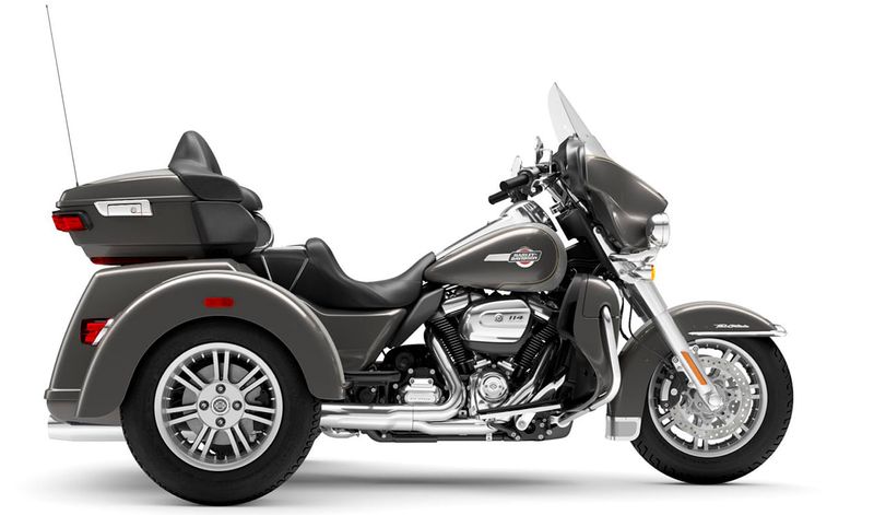 tri-glide-ultra-classic-2023gry-hze-slvfrtn-20424-123