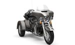 tri-glide-ultra-classic-2023gry-hze-slvfrtn-20424-12