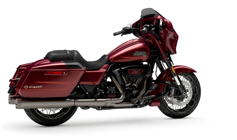 CVO-STREET-GLIDE-2024-1_0001_CVO-STREET-GLIDE-2024-16